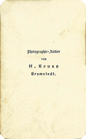 CDV Bramstedt Kruse, Frau, stehend - verso