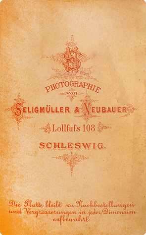 140708 - CDV - Schleswig - Seligmller - Frau mit Hund - verso - klein