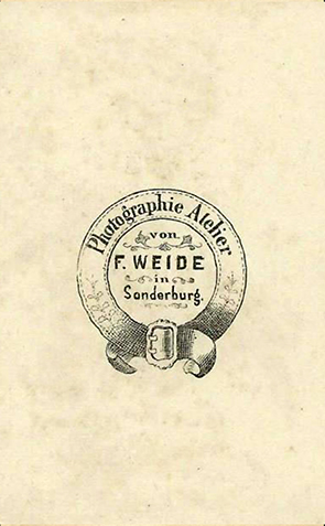CDV Sonderburg - Weide - Dame, stehend verso